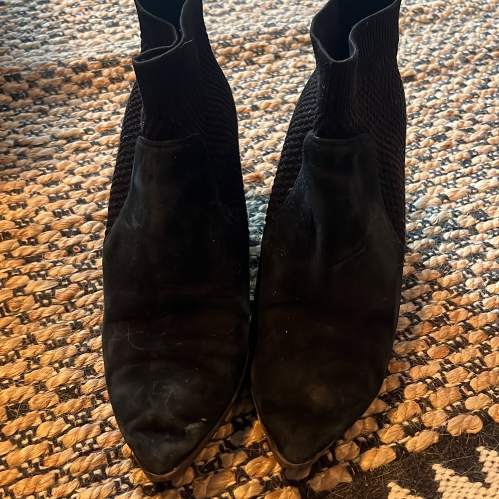 Cole Haan Maggie Black Textured suede Ankle Booties Sz 8.5 - Picture 6 of 8